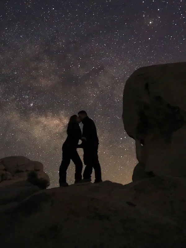 kissing under the stars